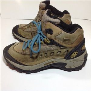 Merrill Hiking Shoes